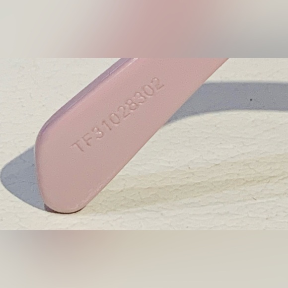 New CELINE PARIS Sunglasses - Picture 8 of 8